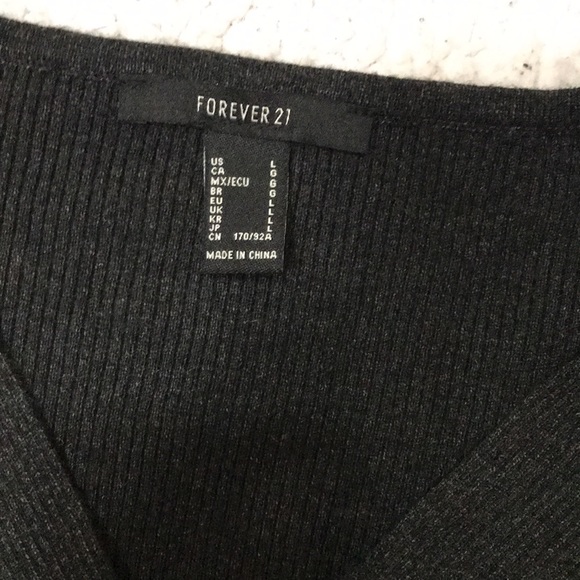 FOREVER  21 TOP - Picture 3 of 5